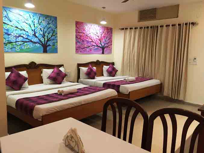 New Deluxe Room::Hotel Veenus International